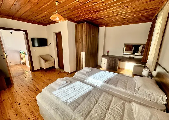 в село - комплекс божидарица 4а Guest house 4*
