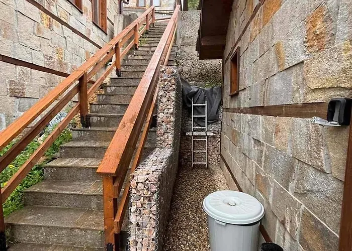 Guest house в село - комплекс божидарица 4а 4*